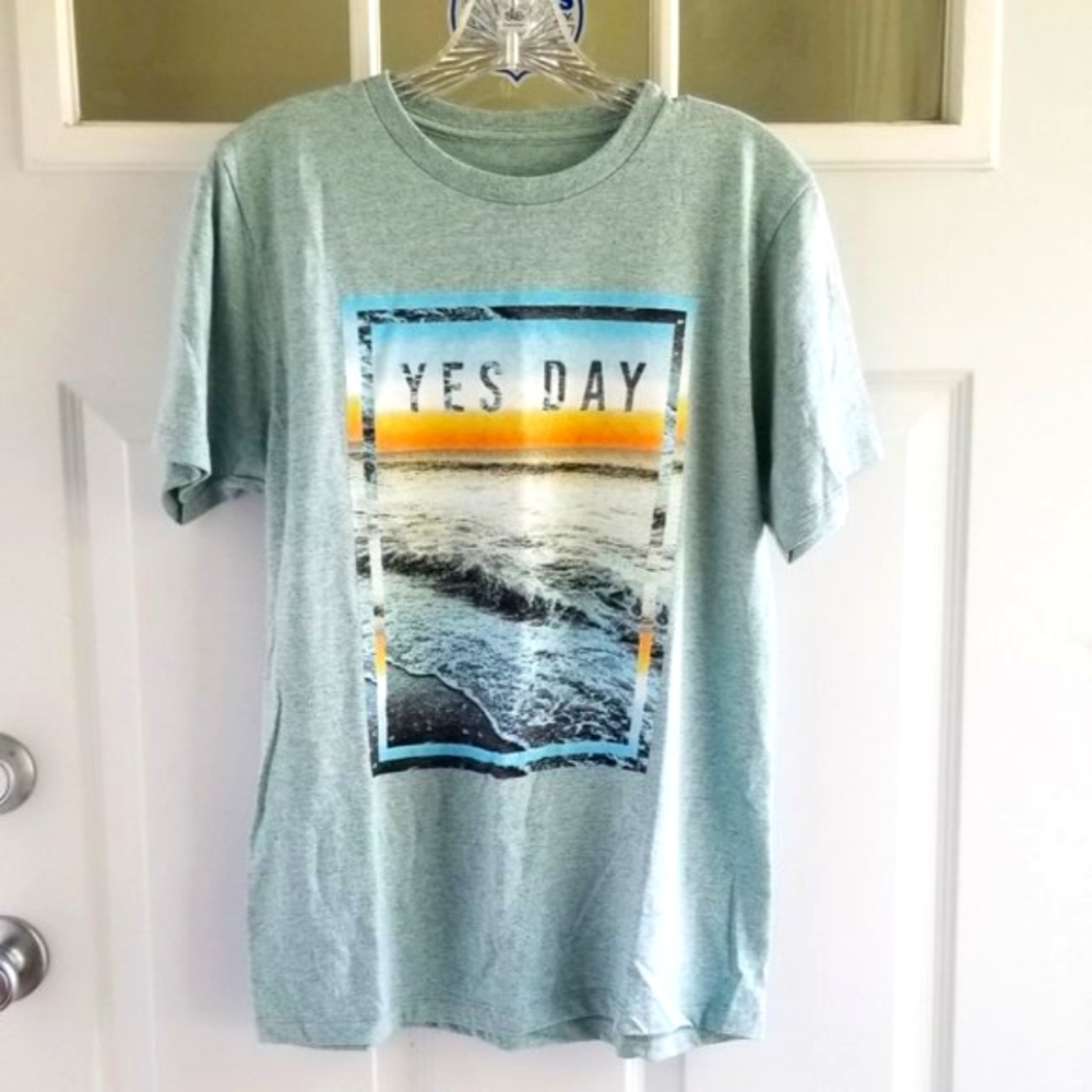 NWOT UniVibe "Yes Day" Short Sleeve Tee- Boy's XL